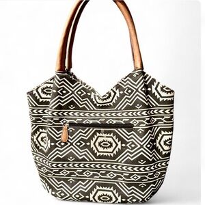 Bueno Black and White Aztec-inspired Geometric Design Lightweight Canvas Tote